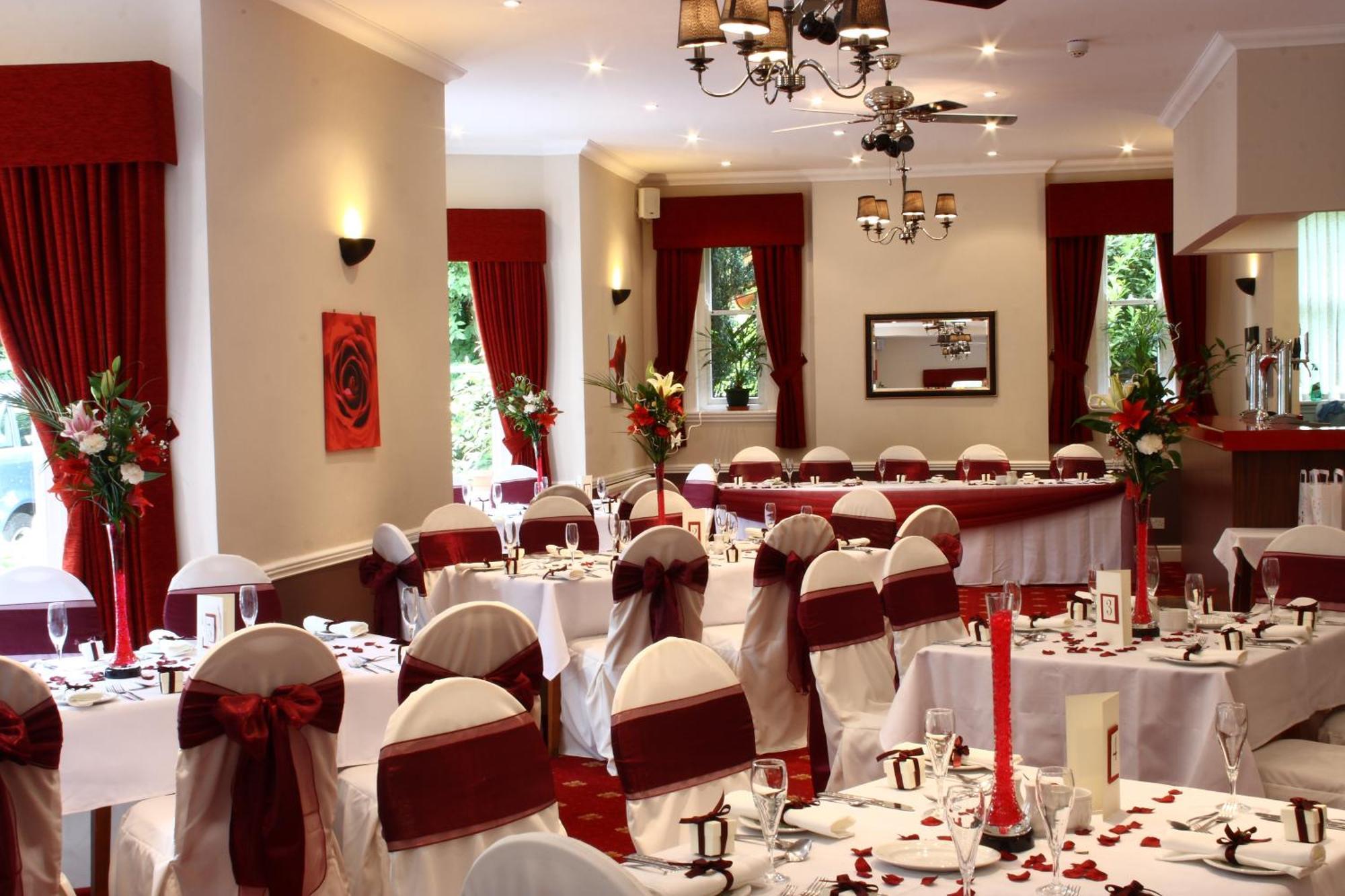 Old Rose And Crown Hotel Birmingham Rubery Экстерьер фото