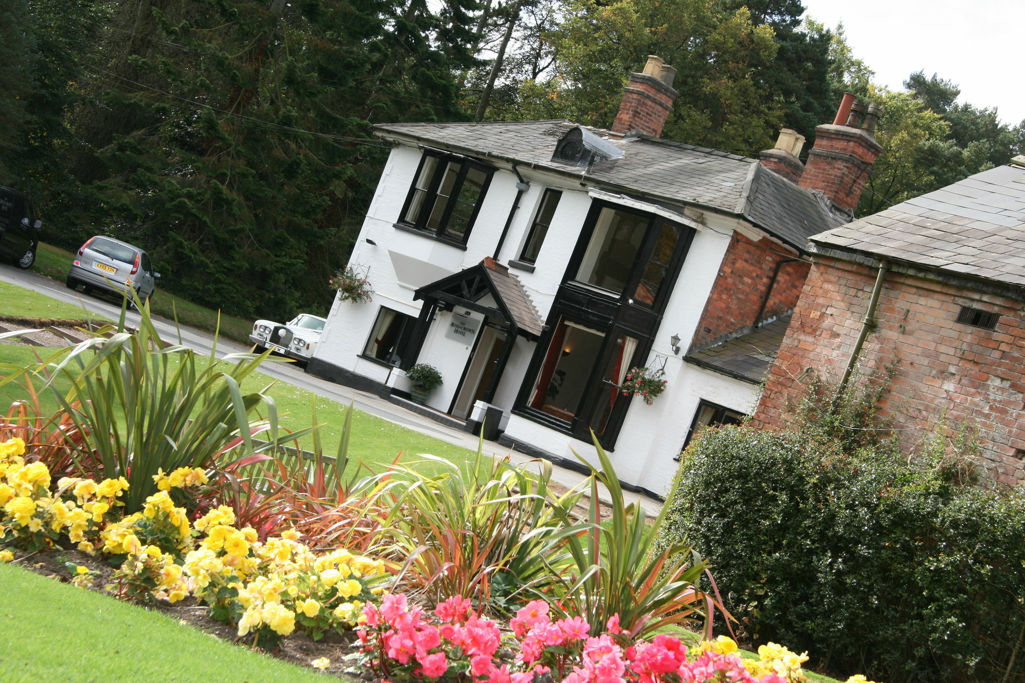 Old Rose And Crown Hotel Birmingham Rubery Экстерьер фото
