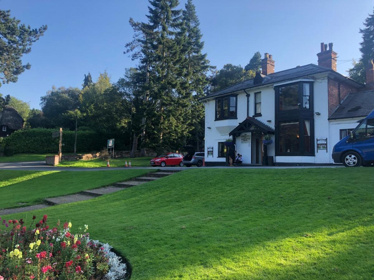 Old Rose And Crown Hotel Birmingham Rubery Экстерьер фото